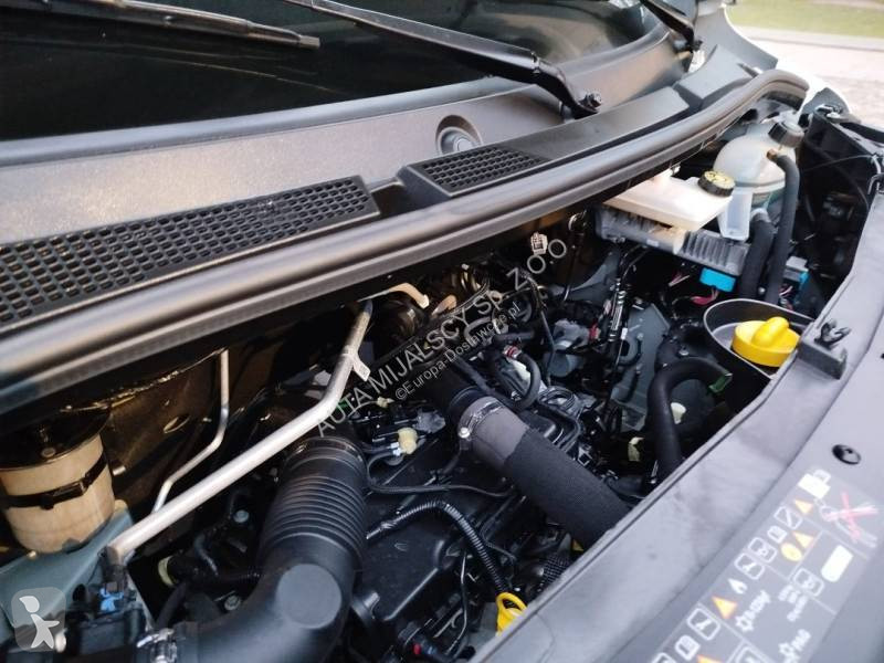Samochód dostawczy Renault