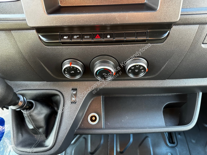 عربة نفعية Renault  MASTER