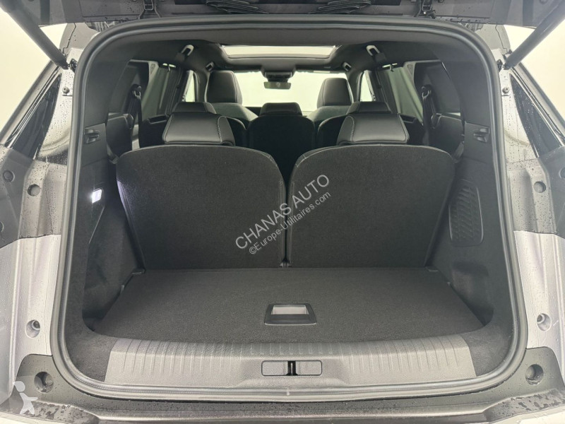 عربة نفعية Peugeot 1.2 Hybrid 145 GT e-DCS6...