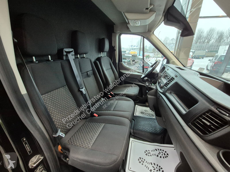 Лекотоварен автомобил Ford Transit 35 2.0 TDCi...