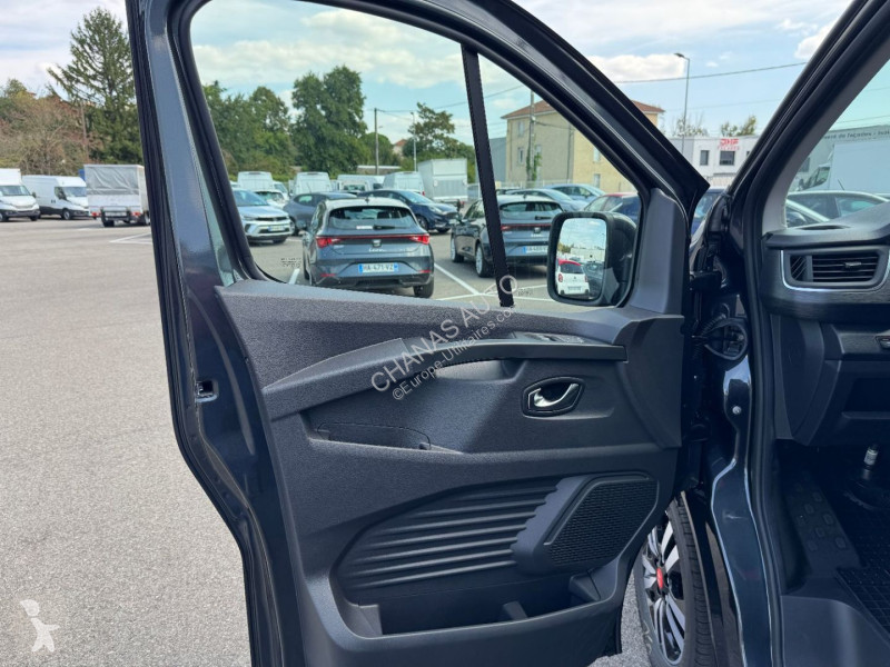 Véhicule utilitaire Renault L2H1 3T BLUE DCI...