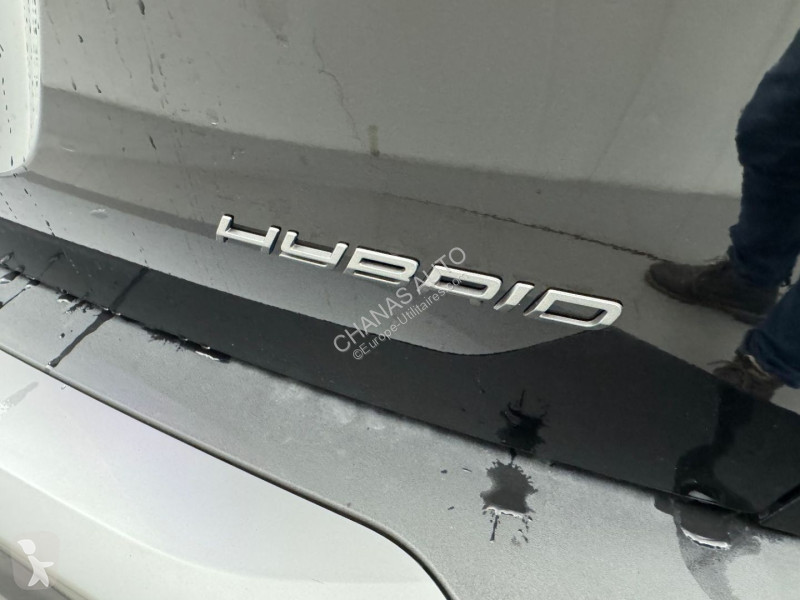 Véhicule utilitaire Peugeot 1.2 Hybrid 145 GT...