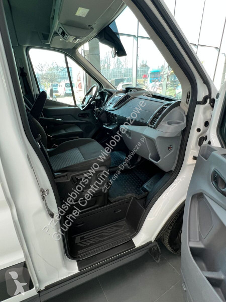 Лекотоварен автомобил Ford Transit 2.2 / 1...