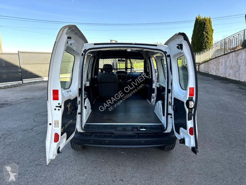 عربة نفعية Renault Maxi Grand Volume 1.5 Blue...