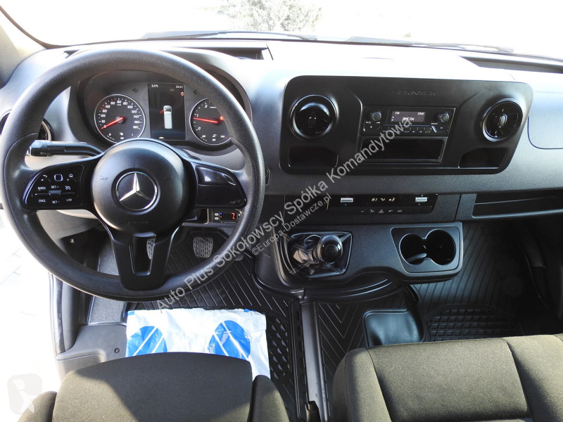 Samochód dostawczy Mercedes 2 ASTER