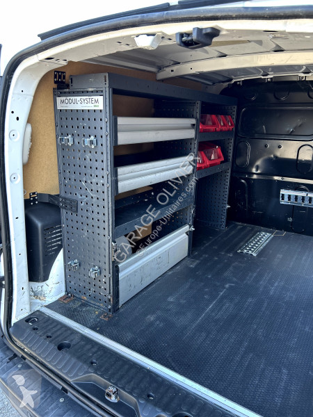 Véhicule utilitaire Renault Maxi Grand Volume...
