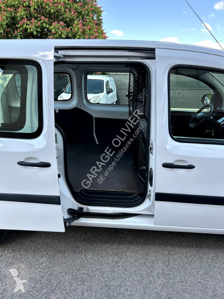 Véhicule utilitaire Renault Maxi Grand Volume...