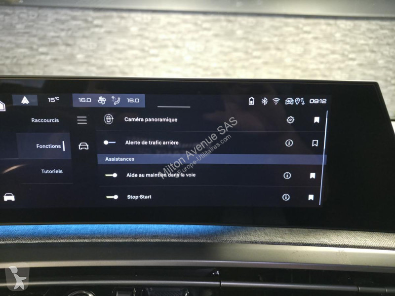 عربة نفعية Peugeot 5008 1.2i Hybrid -136 - BV...