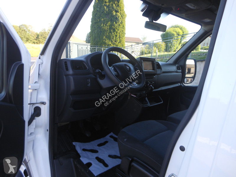 Véhicule utilitaire Renault Châssis Cabine...