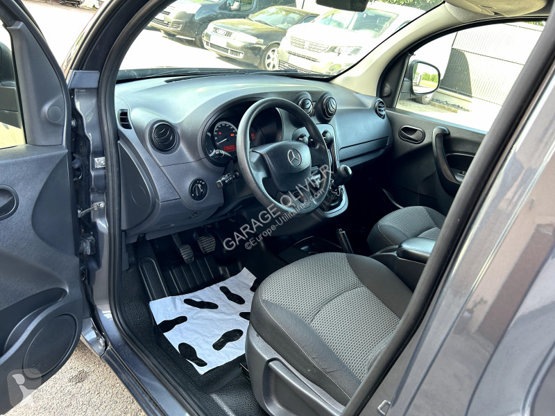 Véhicule utilitaire Mercedes Long 109 1.5 CDI...