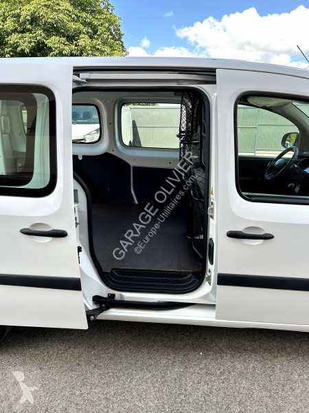 Véhicule utilitaire Renault Maxi Grand Volume...