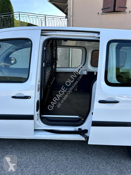 Véhicule utilitaire Renault Maxi Grand Volume...