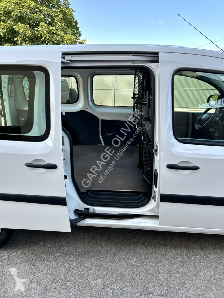 Véhicule utilitaire Renault Maxi Grand Volume...