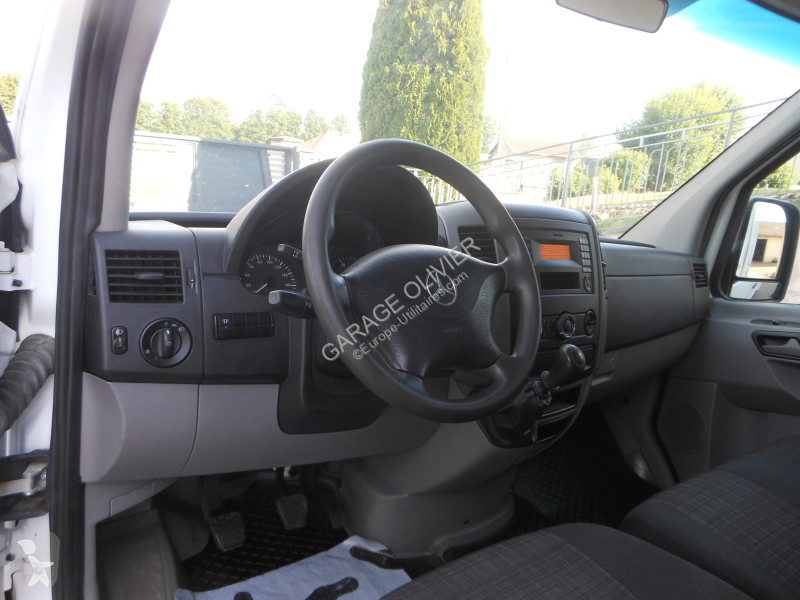 Véhicule utilitaire Mercedes Benne 514 CDI 37...