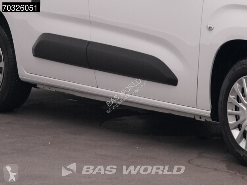 عربة نفعية Toyota Benzine L1H1 Navi Airco...