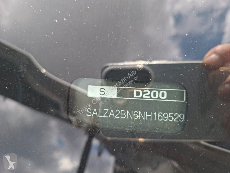Samochód dostawczy Land Rover R-Dynamic S 200...
