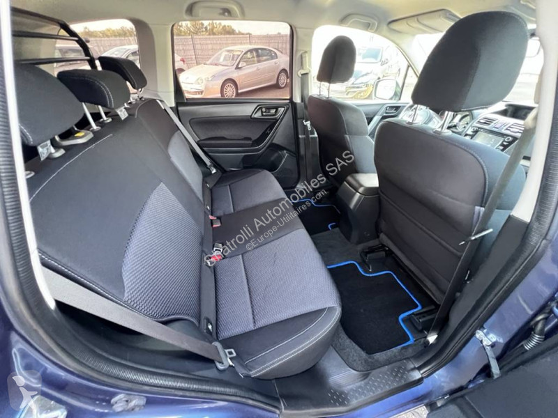 Samochód dostawczy Subaru III 2.0D 147ch 4X4...