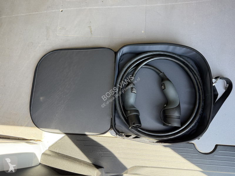 Furgoneta Mercedes 112 51kWh L2 284 WLTP 98%...