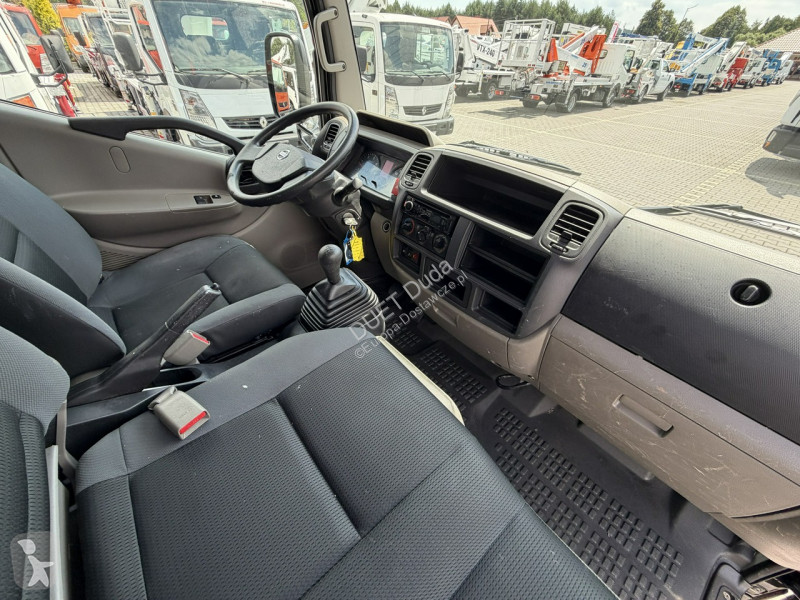Furgoneta Nissan