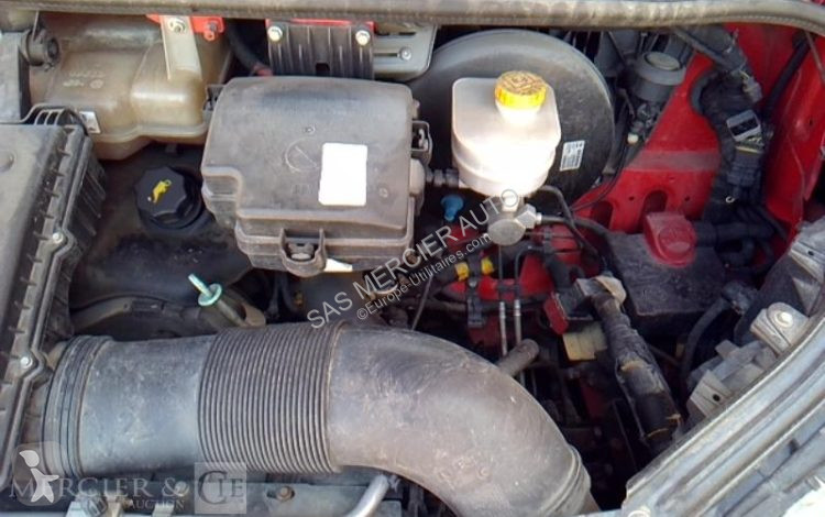 عربة نفعية Iveco