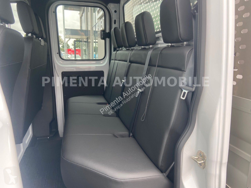 Furgoneta Mercedes 517 43 DOKA 5t PRITSCHE AHK...