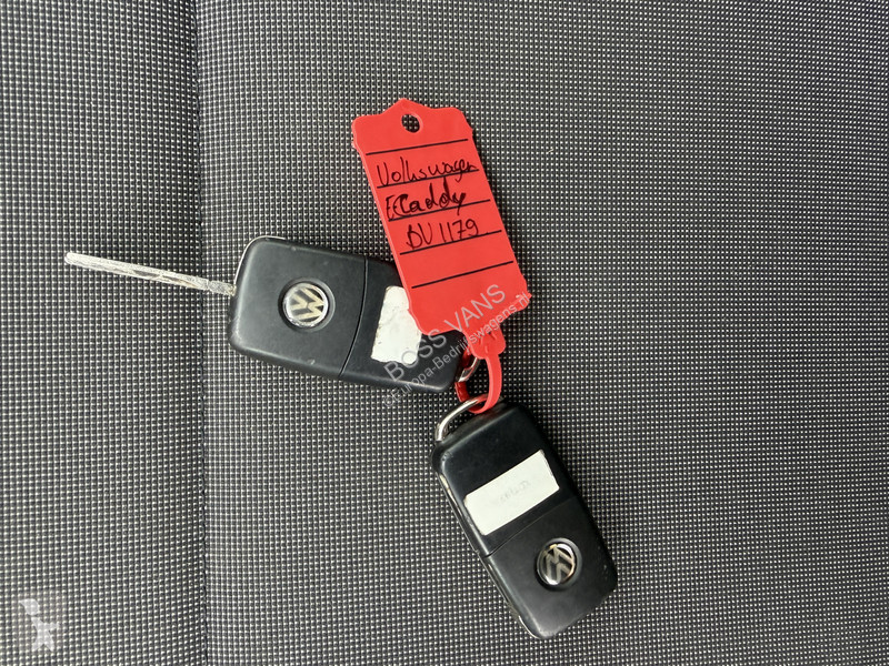 Samochód dostawczy Volkswagen 37kWh 113PK L2H1...