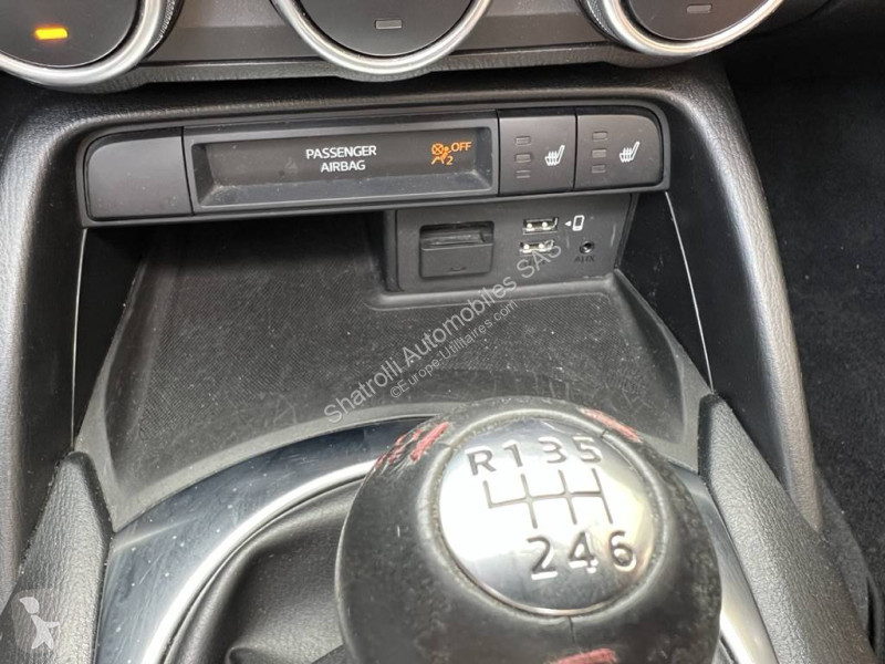 Samochód dostawczy Mazda Cabriolet (4) 2.0...