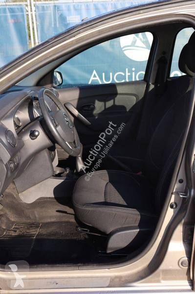 عربة نفعية Dacia