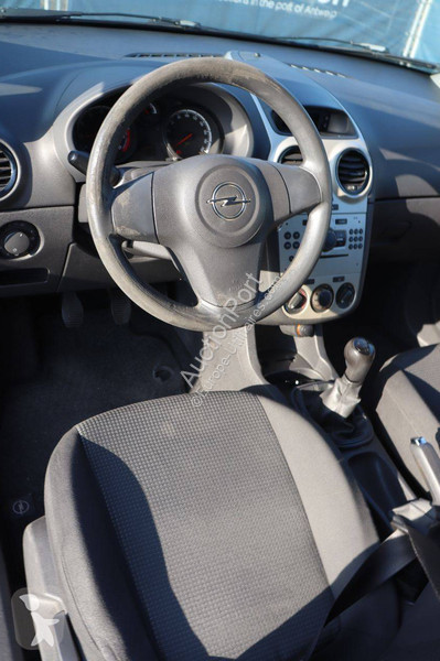 عربة نفعية Opel