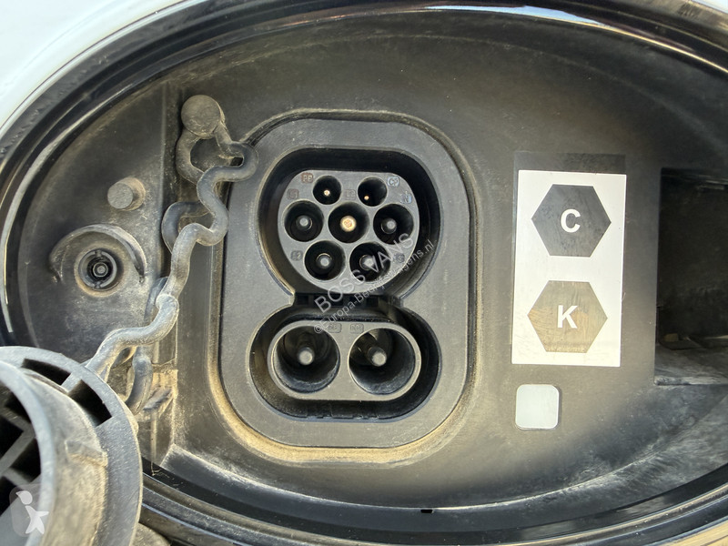 Samochód dostawczy Maxus 72 kWh 204PK L2H2...
