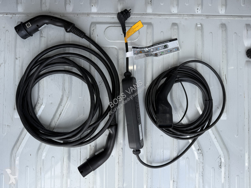 Furgoneta Renault E-Tech 45kWh 122PK L1...