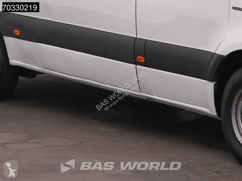 Véhicule utilitaire Mercedes L2H2 100%...