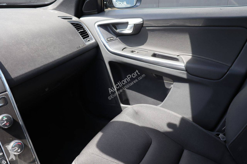 Samochód dostawczy Volvo D4 AWD