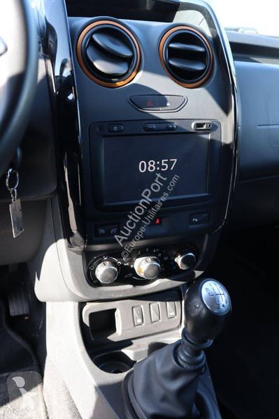 عربة نفعية Dacia