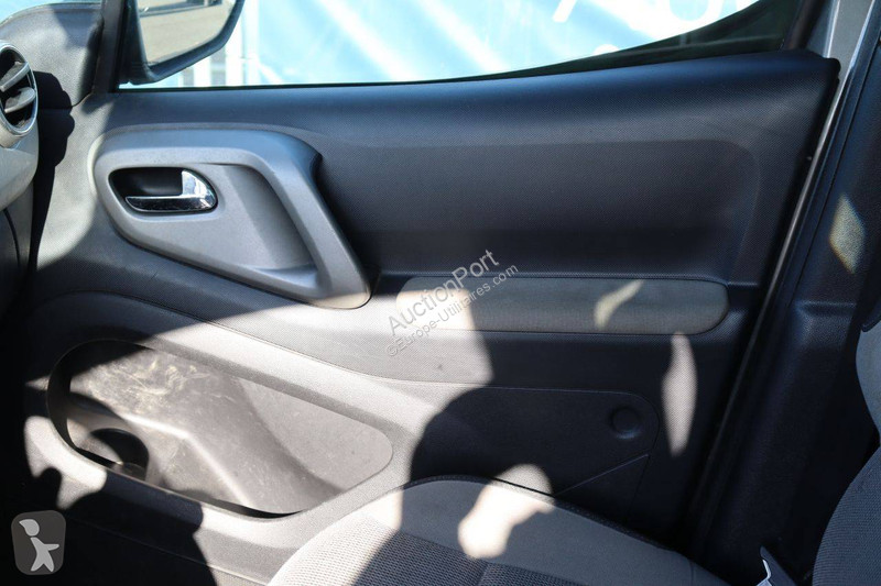 Véhicule utilitaire Peugeot