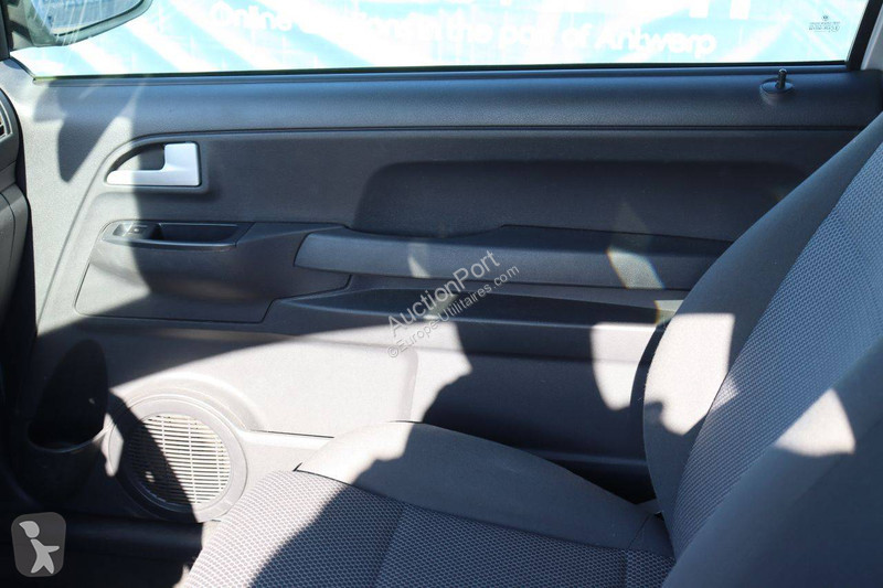 عربة نفعية Volkswagen Fox