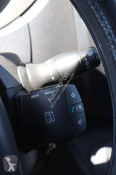 عربة نفعية Renault