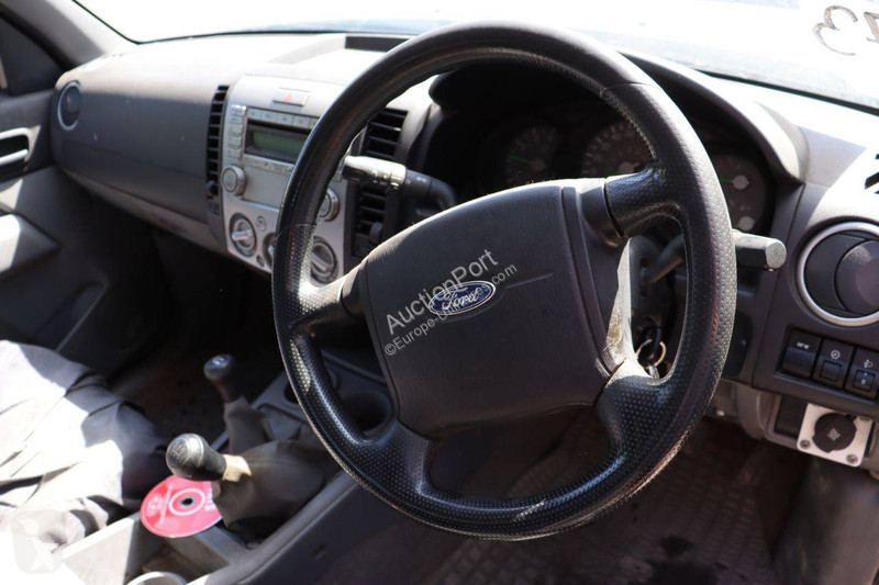 Véhicule utilitaire Ford
