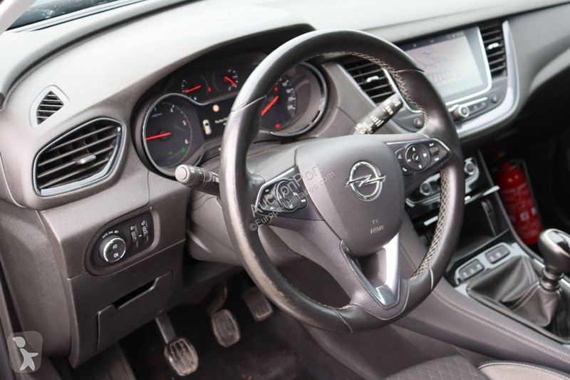 Véhicule utilitaire Opel