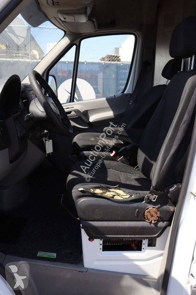 Véhicule utilitaire Mercedes 310 CDI