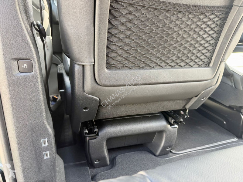 Véhicule utilitaire Peugeot XL 2.2 Diesel 180...