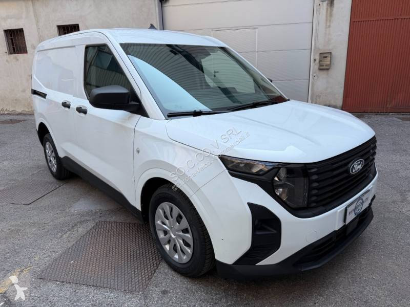 Комерційні автомобілі Ford