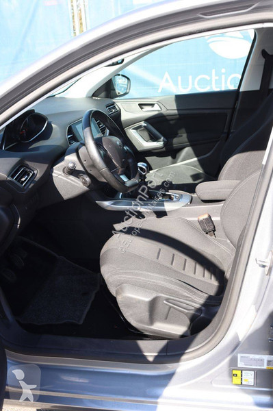 Véhicule utilitaire Peugeot
