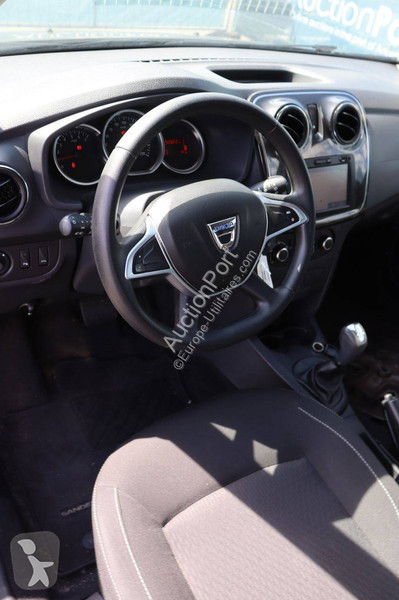 Véhicule utilitaire Dacia