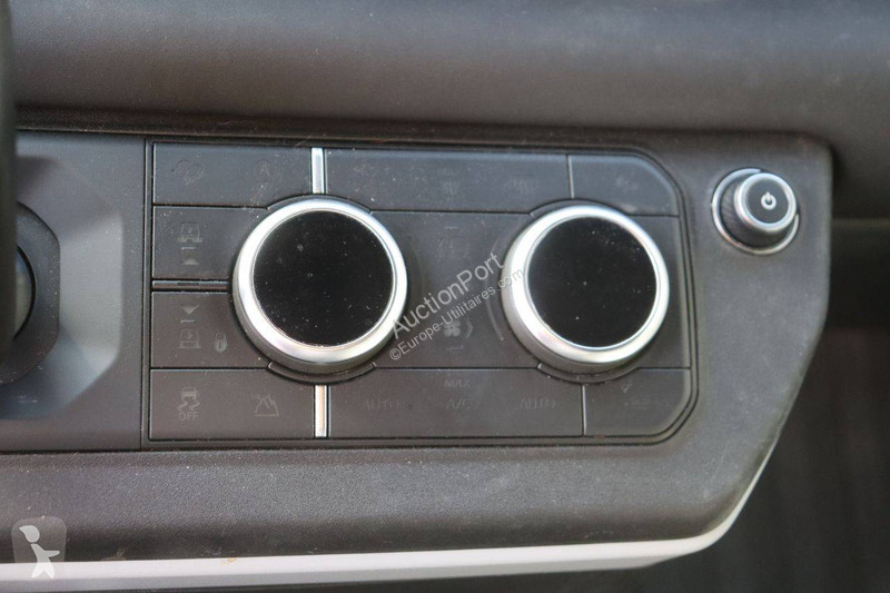 Véhicule utilitaire Land Rover