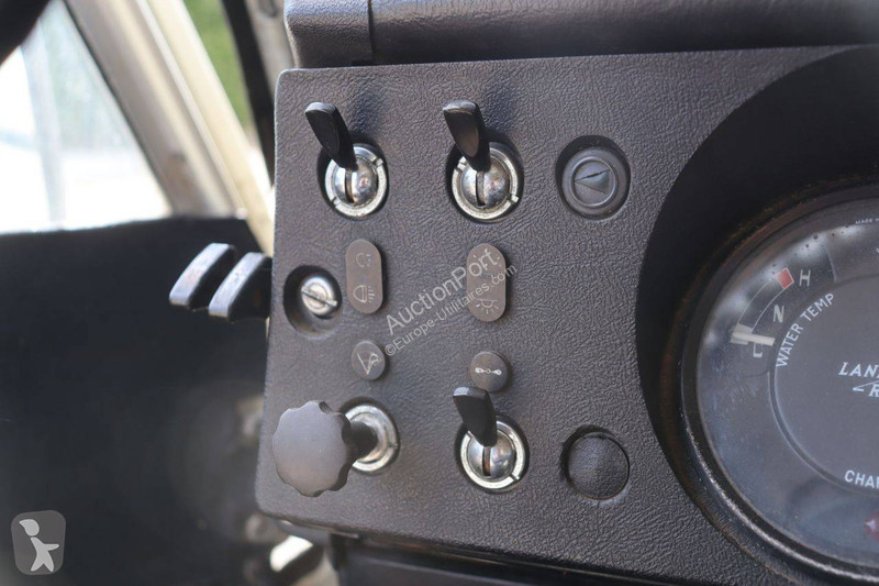 Véhicule utilitaire Land Rover