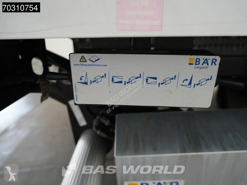 Furgoneta Iveco 35S16 Ladebordwand Automatik...
