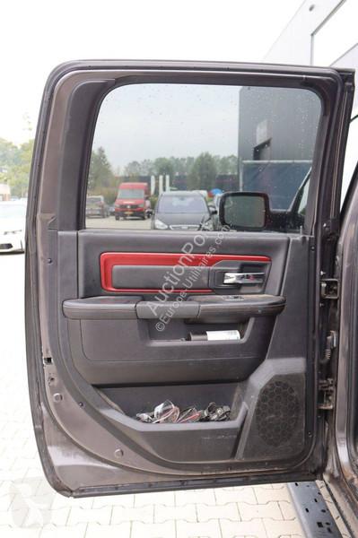 Véhicule utilitaire Dodge Ram1500