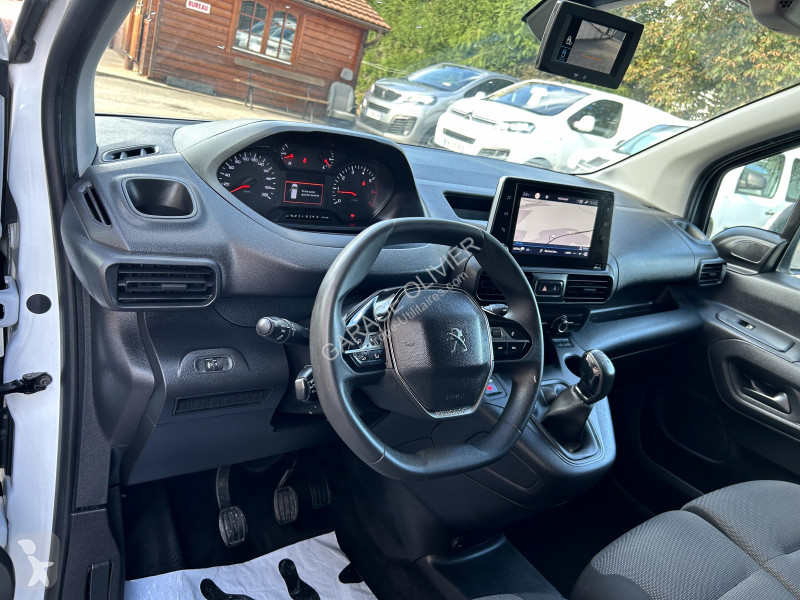 Furgoneta Peugeot Standard 650KG 1.5 Bluehdi...