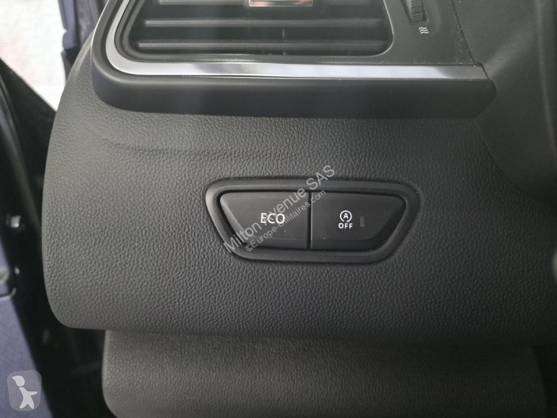 Лекотоварен автомобил Renault